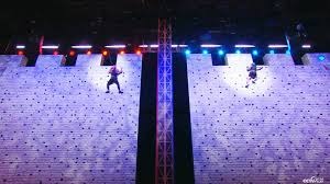 炫神因辱骂theshy，二路解说权限被收回，还被粉丝投诉到全国扫黑办